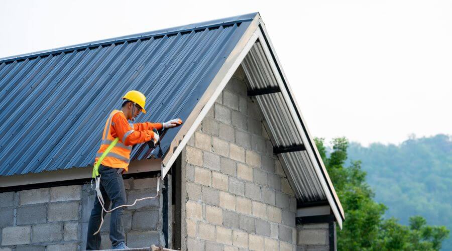 Expert Emergency Roof Repairs services in Kensington, MN